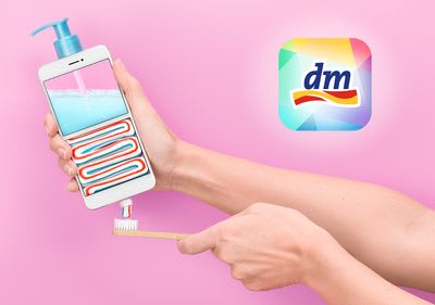 Handy geteilt in Zahnpastatube und Seifenspender