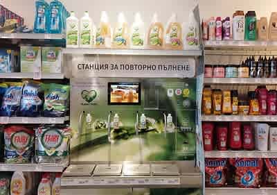 Нови станции за повторно пълнене на препарати в dm магазините I dm България