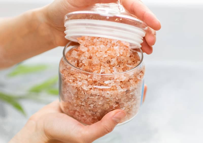 Jak vyrobit sůl z mořské vody?