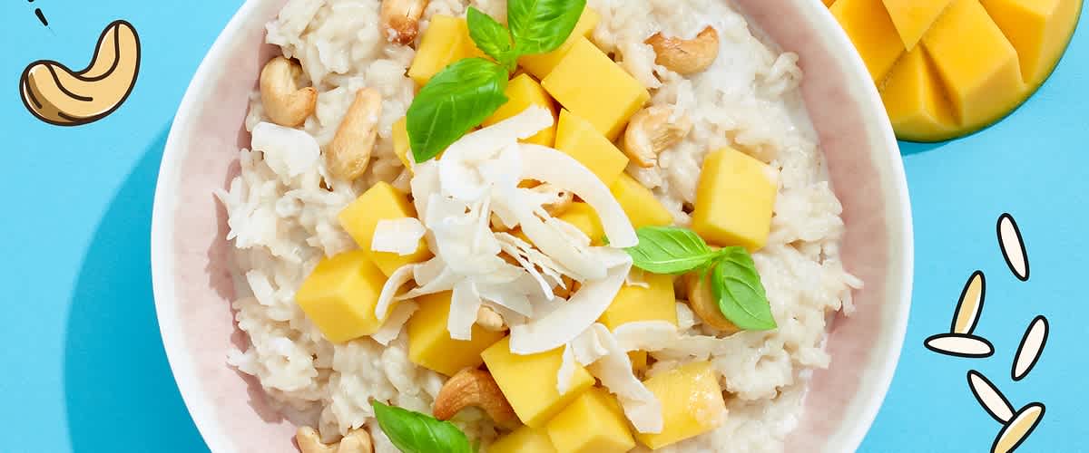 Vegane Kokos-Cashew-Bowl mit Mango Rezept | dm.at