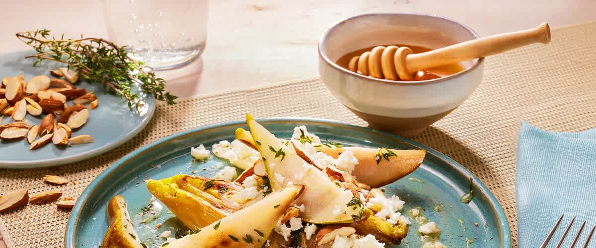 Gebratener Chicoree mit Feta, Birnen und Honig Rezept | dm.at