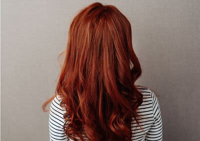 Rote Haare: seltene Haarfarbe pflegen & färben