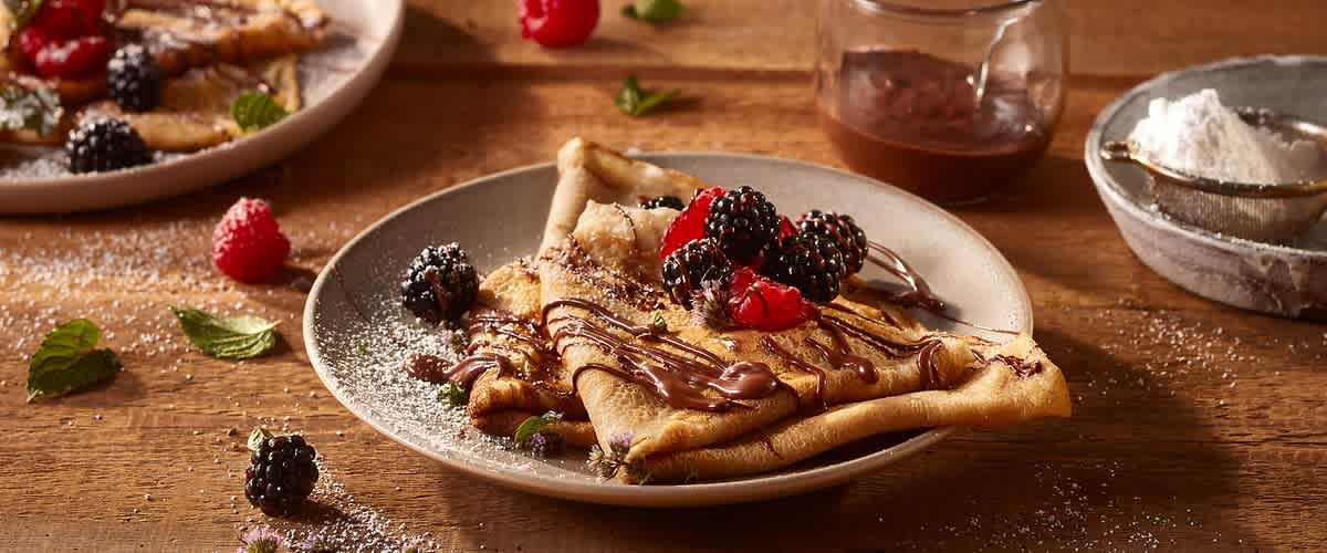 Veganer Buchweizenpfannkuchen mit Hasselnusscreme von dmBio | dm