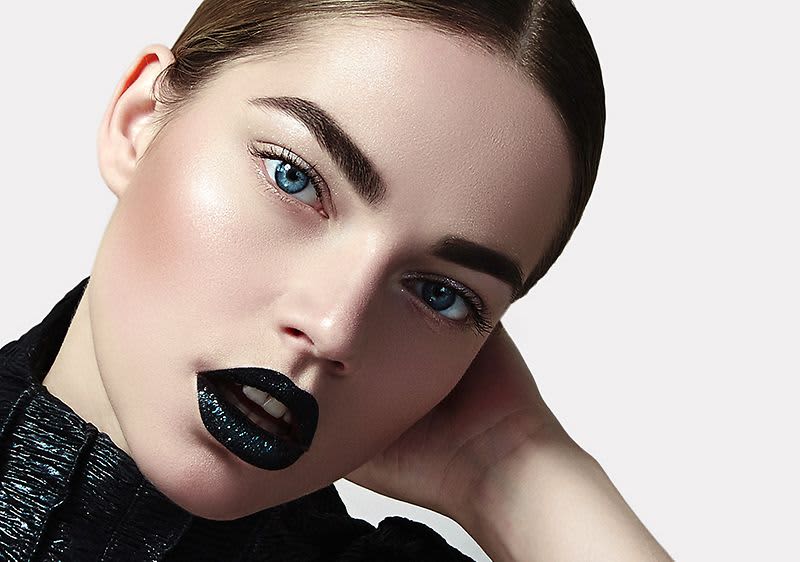 Silvester Make-up: Probieren Sie den virtuellen Spiegel aus