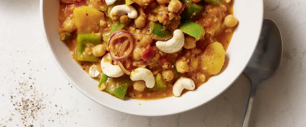Veganes Kartoffel-Paprika-Curry | dm