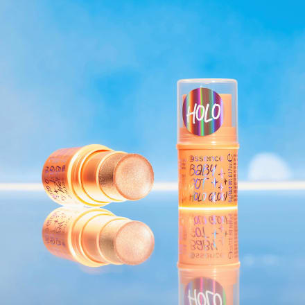 essence Highlighter Stick Baby Got Holo Glow 10 Holy Apricotly, 5 g  dauerhaft günstig online kaufen | dm.de