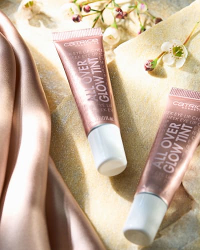 Highlighter All Over Glow Tint Keep Blushing, 15 ml 020