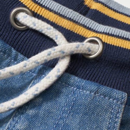 Jeans mit schmalem 1 Schnitt, St Gr. blau, 104