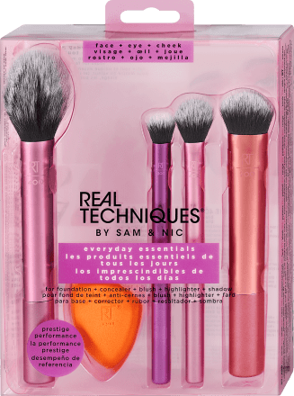 Real Techniques Everyday Essentials Pinsel Set Mit Schwamm 1 St Dm At